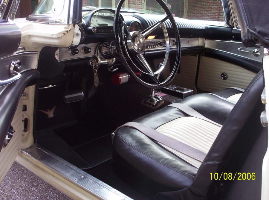 56interiordriver.jpg